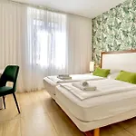 Apartments & Rooms Graso Apartment Split