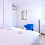 Apartments & Rooms Graso Apartment *