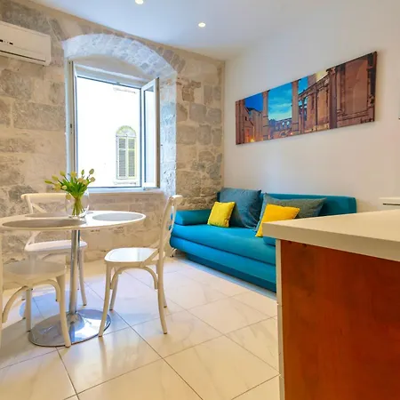 Apartments & Rooms Graso Apartman