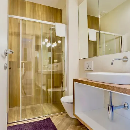 Apartments & Rooms Graso Split