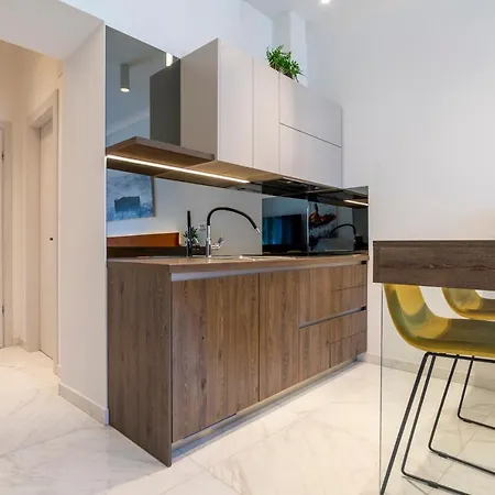 Apartments & Rooms Graso * Split