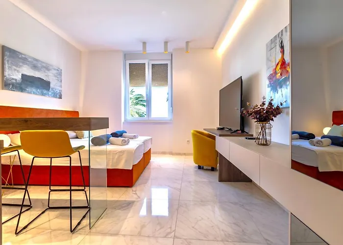 Apartment Apartments & Rooms Graso