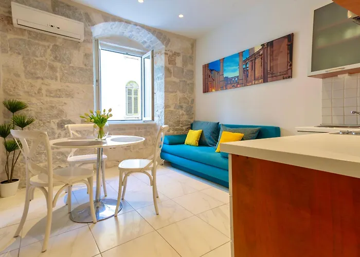 Apartments & Rooms Graso Apartment