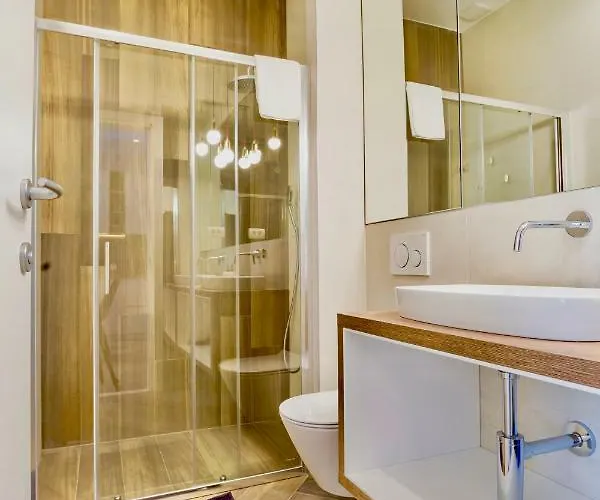 Apartments & Rooms Graso Split